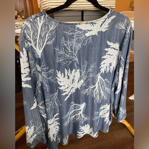 Tribal Jeans Smocked Printed Blouse - Picture 5 of 7